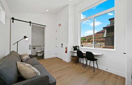 The Bungalows at Zion - Photo 43