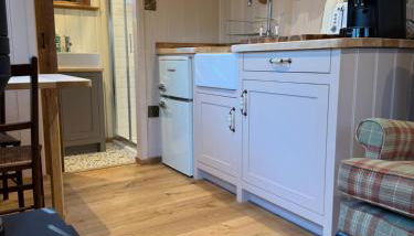 Luxury Shepherds Hut on Powis House Estate - Foto 4