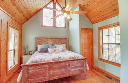 Lakefront Arkansas Home with Deck, Grill and Cornhole! - Photo 11