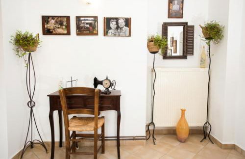 House of Athina and Fanourios - Photo 20