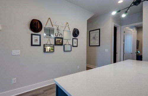 New Lux Townhome 6 mins to DT Rooftop Sleeps 12 - Foto 18