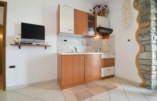 Bella Vista Apartments - Photo 20