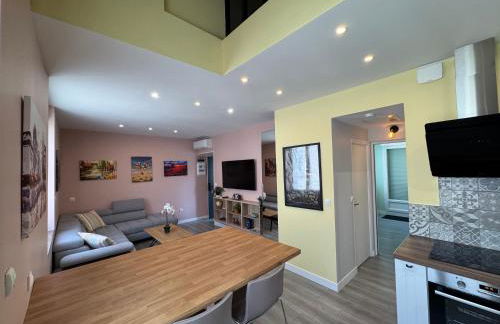 70m2 climatisé - Parking privé - Terrasse - 2 chambres - Lycée Roosevelt - Reims Arena - Foto 9