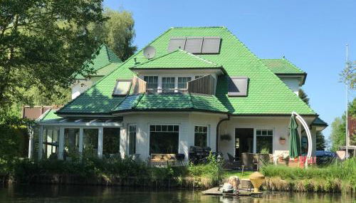 Moderne Maisonette-Wohnung am Karpfenteich; modern Apartment with view of the carp pond - Foto 1