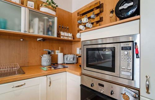 Luxury Huge Modern Open Plan 2Bedroom Flat - Free Private Parking & Balcony located at the OVO Hydro and SEC Centre - Foto 27