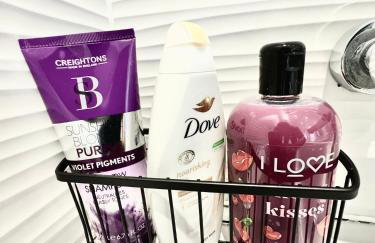 Convenient Contractor & Family Stay - 5 Guests, Pets Welcome, Parking Included! - Photo 22