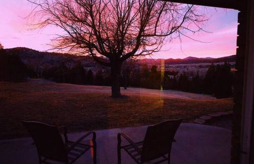 Charming, Spacious, Contemporary Mountain Retreat - Foto 4