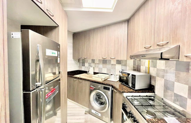 Spacious Marbella 2BR With Scenic Views - Photo 7