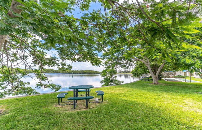 201 Little Harbor Inn - Photo 16