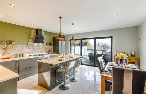 4 Bed in Goodwick oc-s34887 - Photo 3