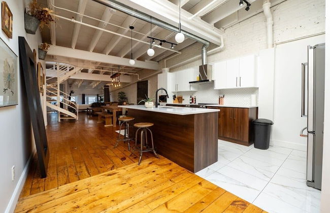 Stunning Old Montreal Penthouse - Foto 14