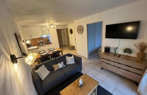 Beaune Green Lodge -Piscine et Sauna - Foto 7