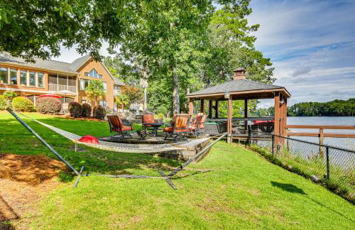 Luxe Lakefront Apartment w/ Shared Pool & Dock! - Foto 32