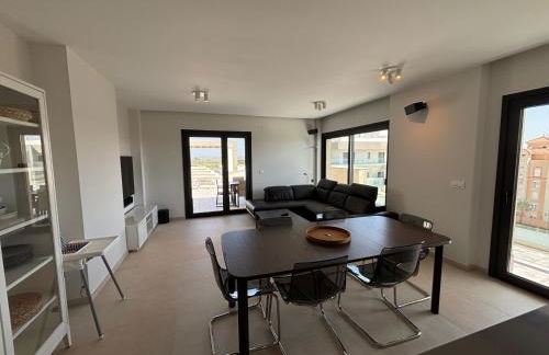 Penthouse with wide terrace next to the ocean - Foto 14