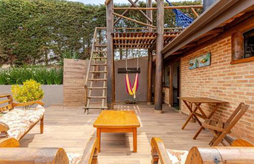 Casa de Hospedes Chalé Rustico com Banheira e Piscina Privativa a 1h de SP Espaço Totalmente Privativo - Foto 17