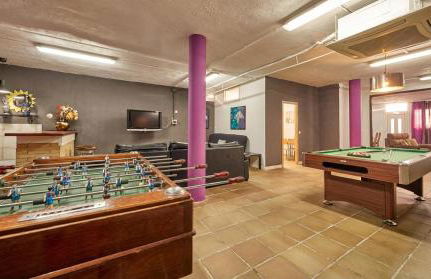 Villa Sitges Ilusión 15 minutes by car from Sitges Sleeps 16 people XXL swimming pool - Foto 37