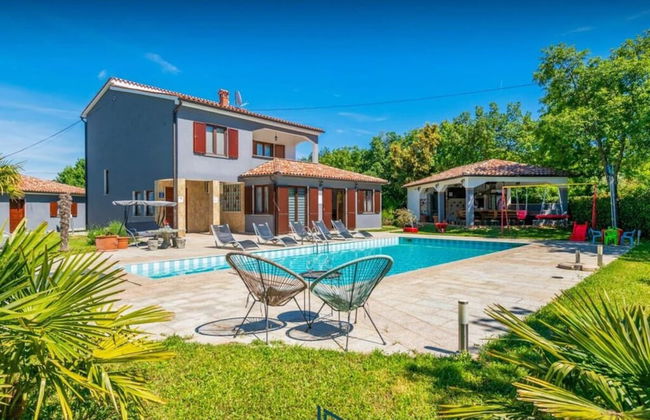 Adalene Comfortable Holiday Residence - Foto 1