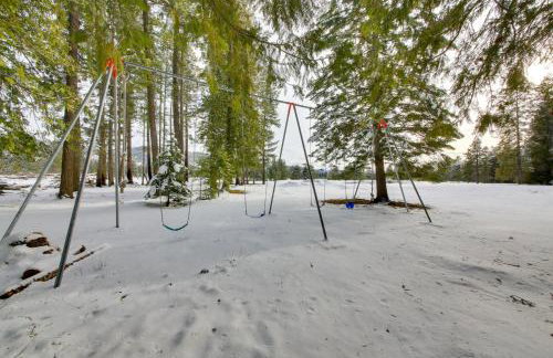 Expansive Group Lake House with Private Hot Tub! - Photo 38