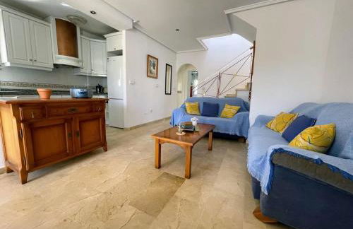 3 Bed Townhouse Overlooking Com Pool LD314 - Foto 7