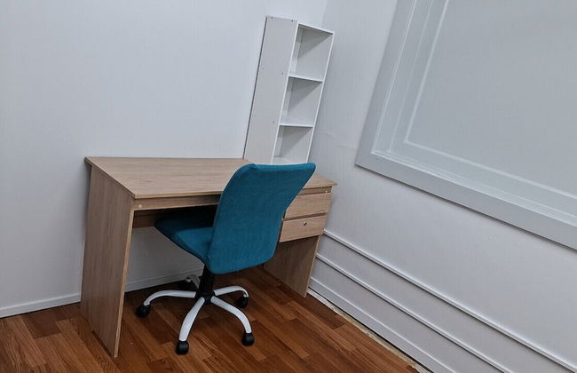 1 Double 2 single 2 Sofa Beds Suite 4 - Photo 1