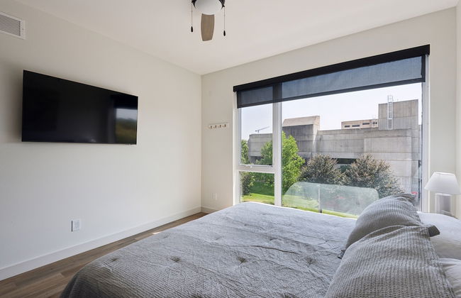 New Modern Townhome With Rooftop Patio 2 Bedroom Townhouse by RedAwning - Foto 6