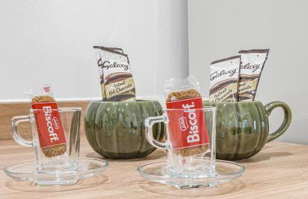 Brand New Luxury Cottage - Garden - Private Parking - Netflix - Coffee Station - Work Desk - Foto 15