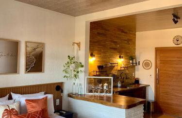 Suíte frente mar com cozinha e quintal pés na areia - Foto 3