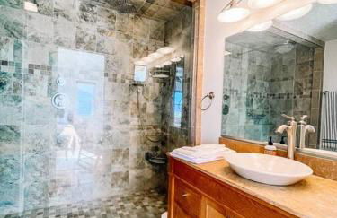 Dune Haus - Oceanfront w Hot Tub, Private Beach - Foto 42