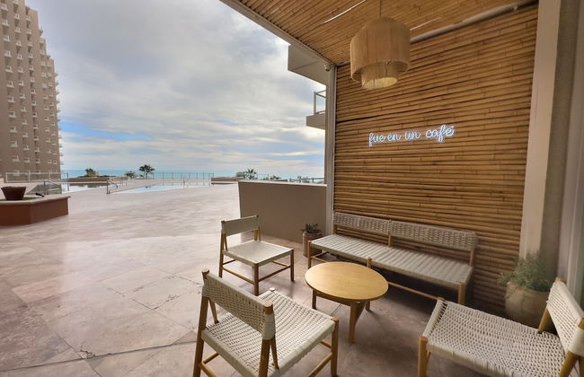 Beach Bliss Retreat 2BR Beachfront Condo - Foto 78