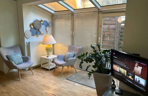 Einliegerwohnung mit Wintergarten (EG) - Foto 7