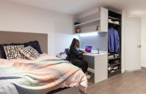 For Students Only - True Liverpool - Foto 14