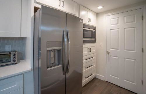 Fire pit - 6 Min to North Hills - Screened Porch - Foto 10