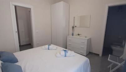 Wanderlust - Photo 2