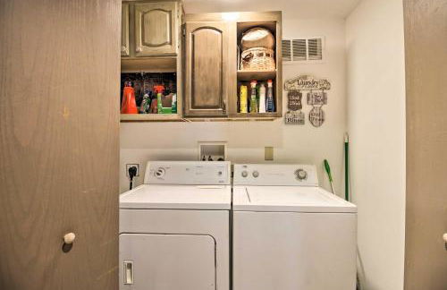 Lakefront Deer River Apt with Dock, Fire Pit and Patio - Foto 17