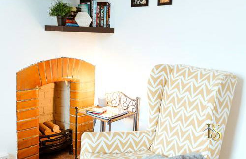 *Luke Stays Oswald Terrace* - Foto 23