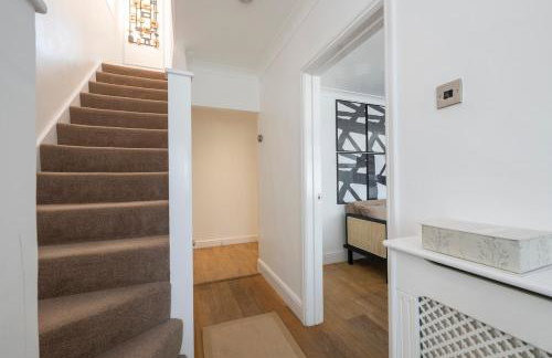 The Romford Oasis - Spacious 4 bedroom escape - Foto 16