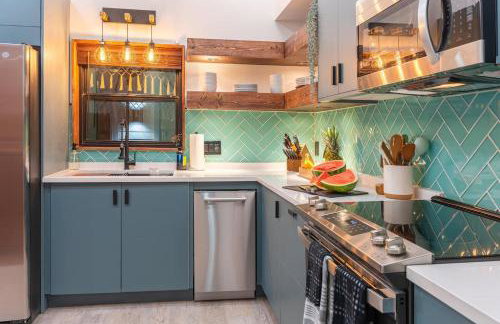 Artisan Oasis-hot Tub Fire Pit 8bd Whole House - Photo 18