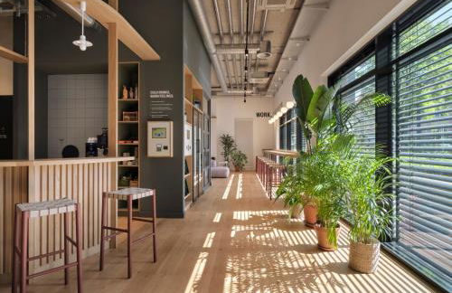 STAYERY Gütersloh Hauptbahnhof - Foto 1