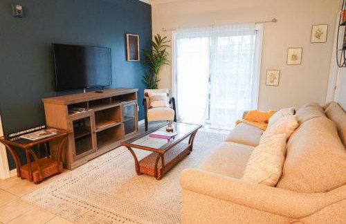 Boho Rehoboth condo-2bd/3.7mi beach/.5mi outlets - Foto 16
