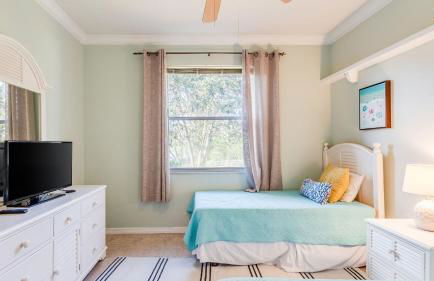 Private Pool Pond Views Bonus Lounge in Gated Naples Community Drive to Dining Sand - Foto 28