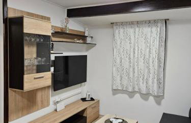 Apartment Lela - self check-in and check-out - Foto 9