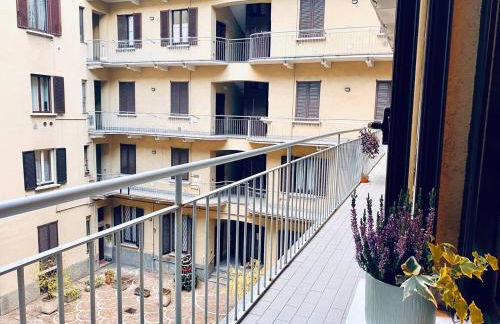 Ringhiera House Tertulliano - Quiet Family Apartment near Fondazione Prada with Free Parking - Foto 1