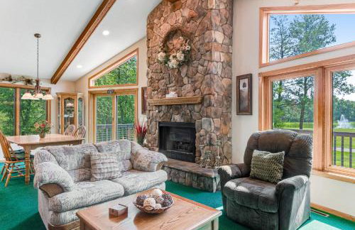 Cottage on the Green - Photo 2