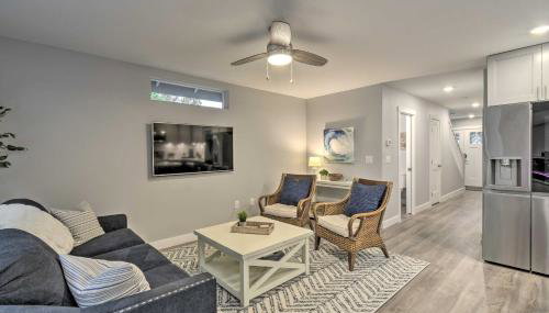 Beach Break Home with Hot Tub - Walk to Beach - Foto 2