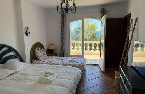 Vu Golf Saint Tropez Stunning Sea View Villa - Foto 23