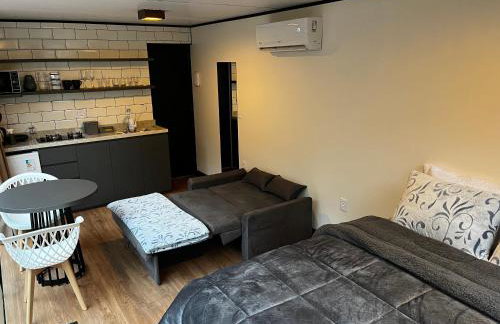 Lofts a 2km da Catedral, Pet Friendly, Wi-fi 1gb, Ar condicionado - Foto 7