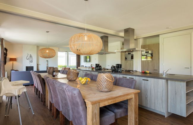 Large Luxury Villa in a National Park - Photo 4