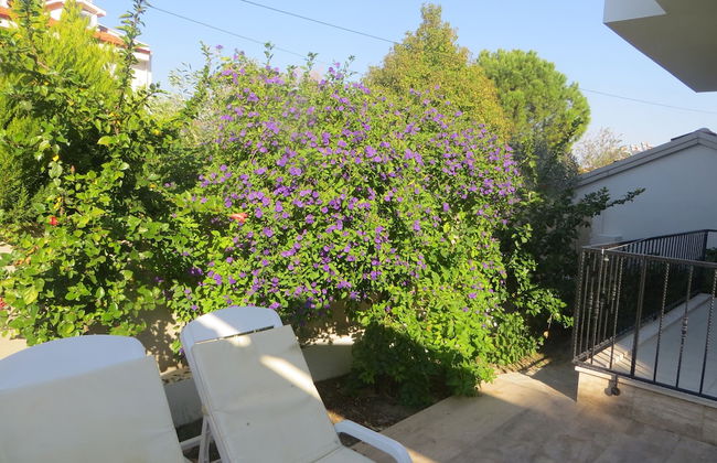 Villasevval-sleeps8-pool-bbq-ac-neartown - Photo 21