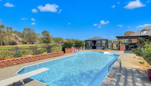 Lakefront Home for Families and Groups - Private Pool, BBQ, Paddle, Fishing - Foto 2