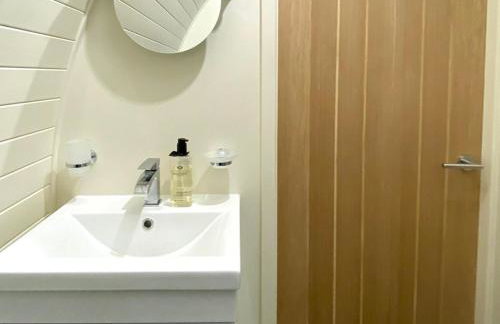 Oak Tree Retreat - Photo 13